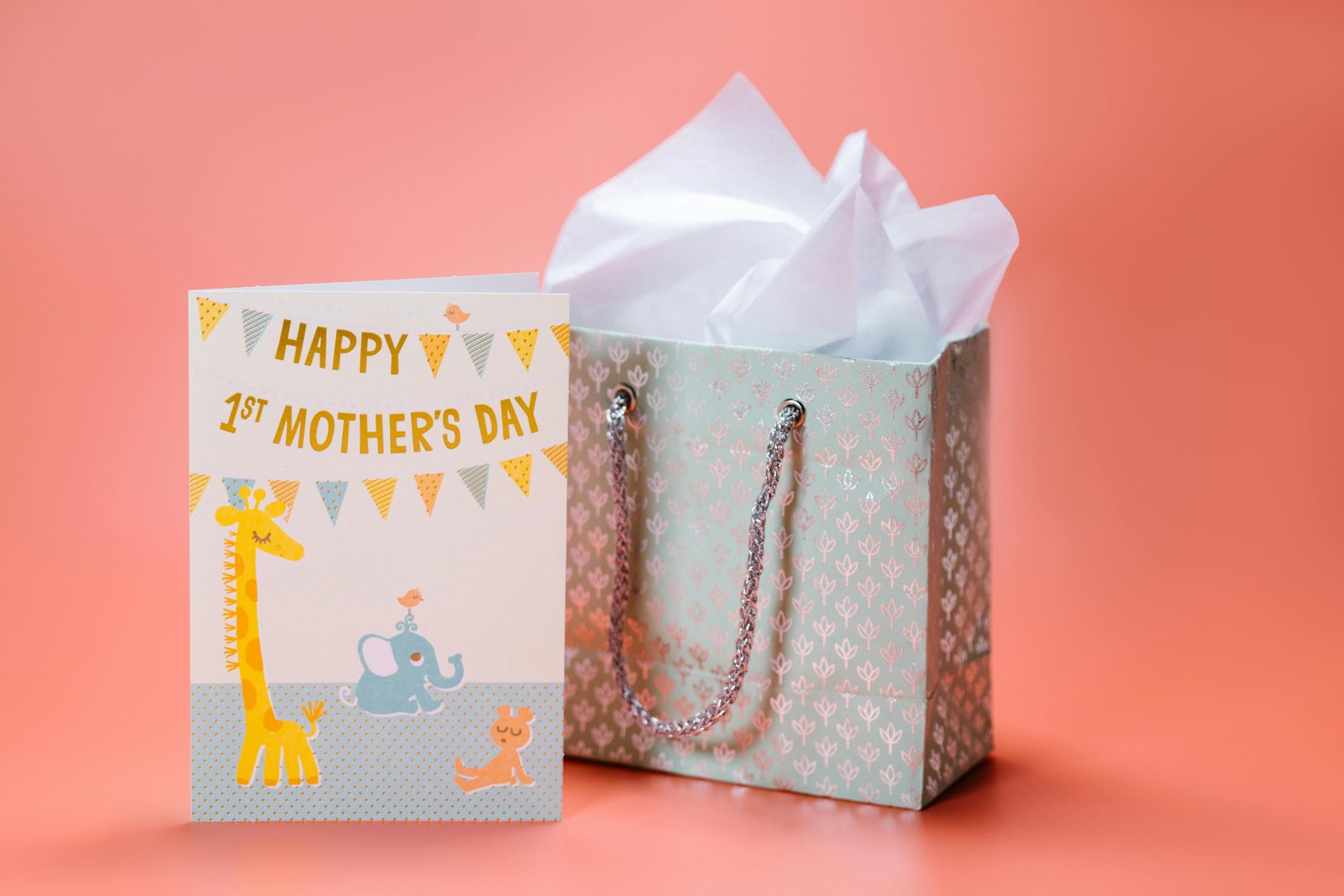 custom paper gift bags.
