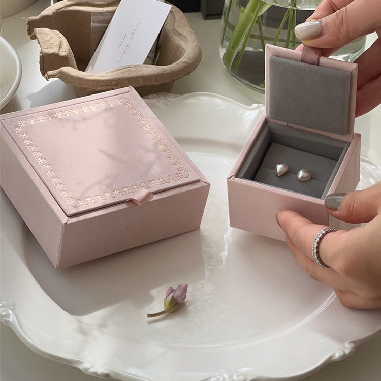 Luxury-type Boxes