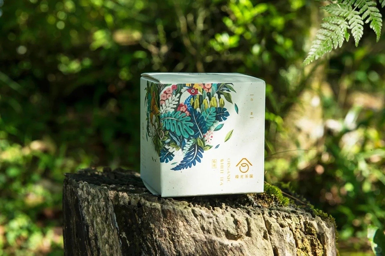 tea leaves dregs box