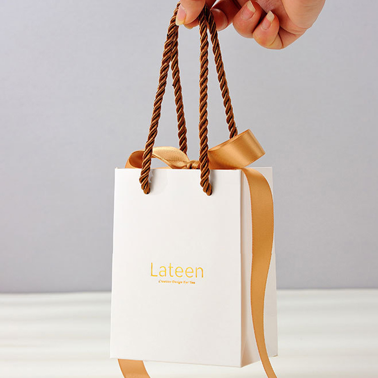 jewelry bag with ribbon