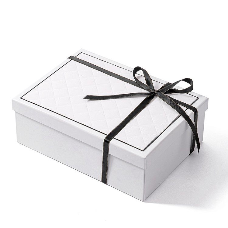 folding white gift box